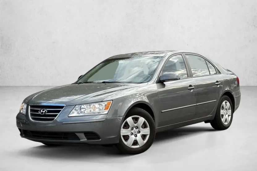 2010 Hyundai Sonata GLS photo 1