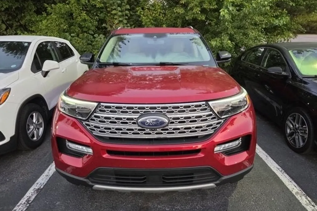 2020 Ford Explorer Limited photo 1