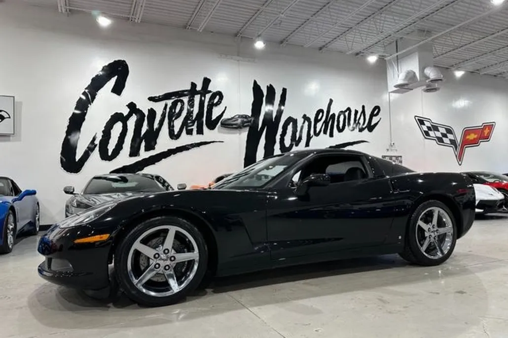 2007 Chevrolet Corvette Coupe 2LT photo 1