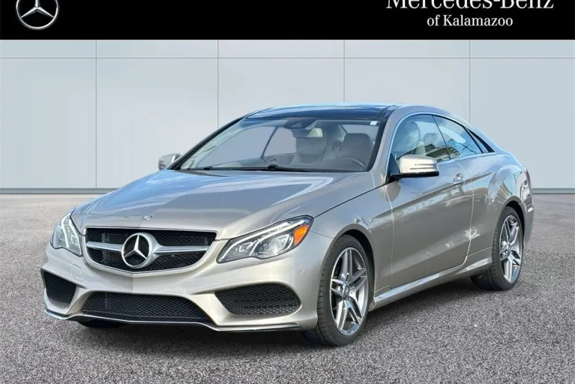 2016 Mercedes Benz E 400 photo 1