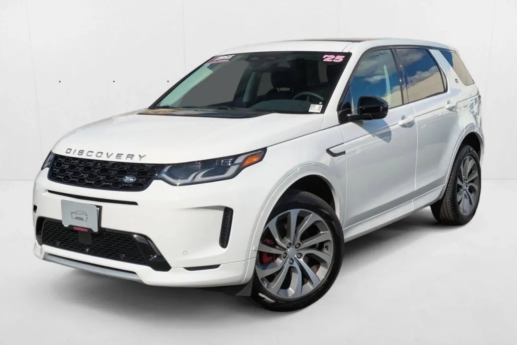 2025 Land Rover Discovery Sport S photo 1