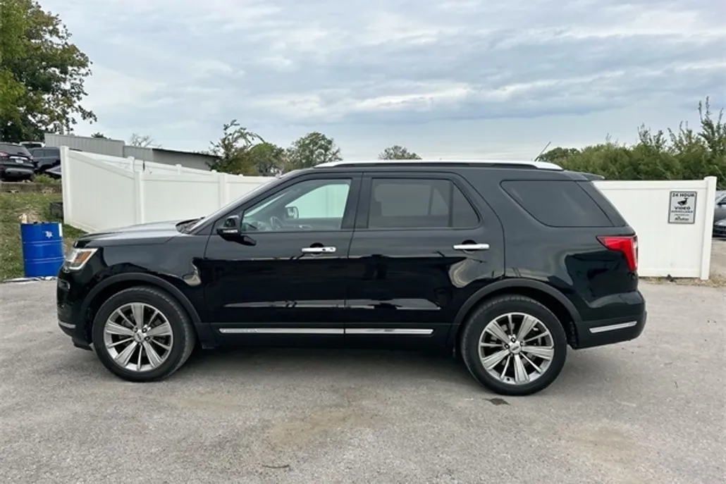 2018 Ford Explorer Limited photo 1