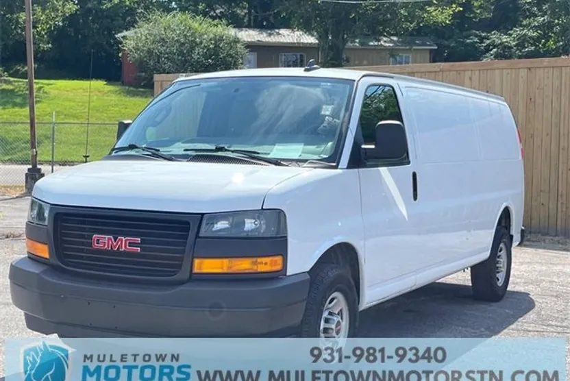 2023 Gmc Savana 2500 photo 1