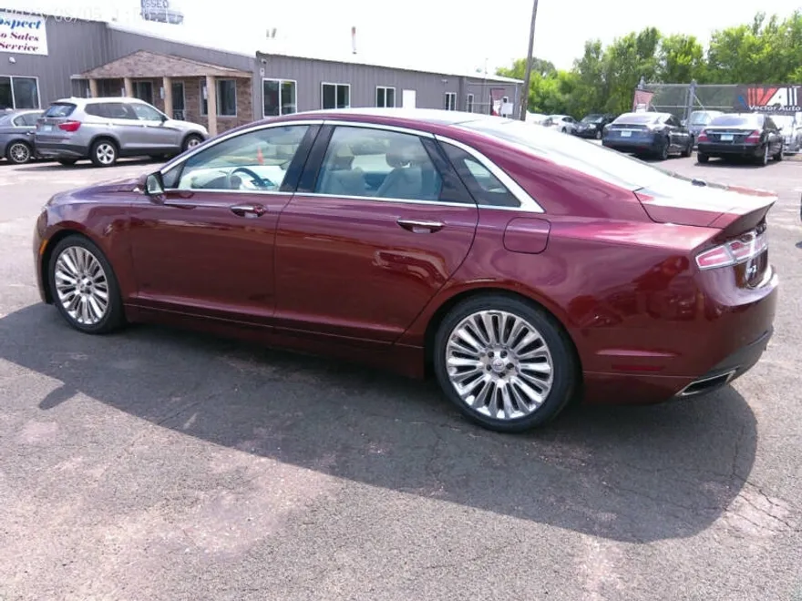 2016 Lincoln MKZ photo 1
