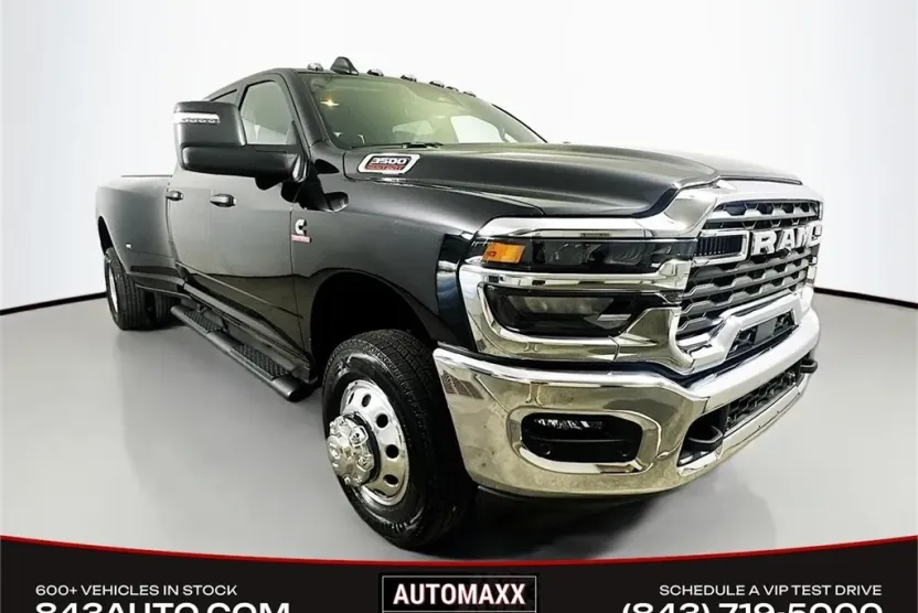 2025 Ram 3500 Tradesman photo 1