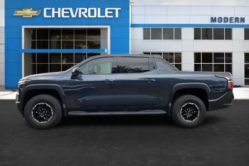 2026 Chevrolet Silverado EV Trail Boss photo 1