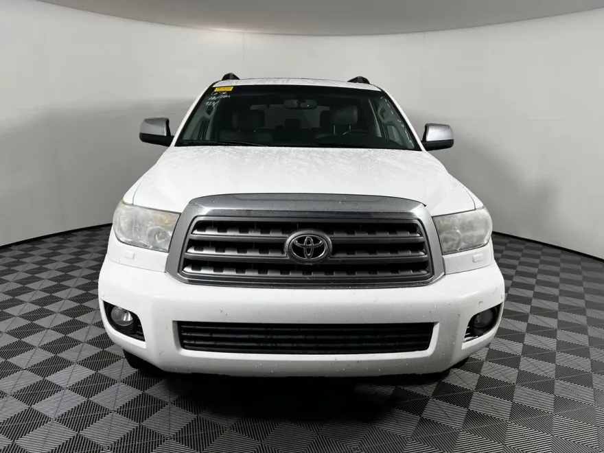 2015 Toyota Sequoia Limited photo 1