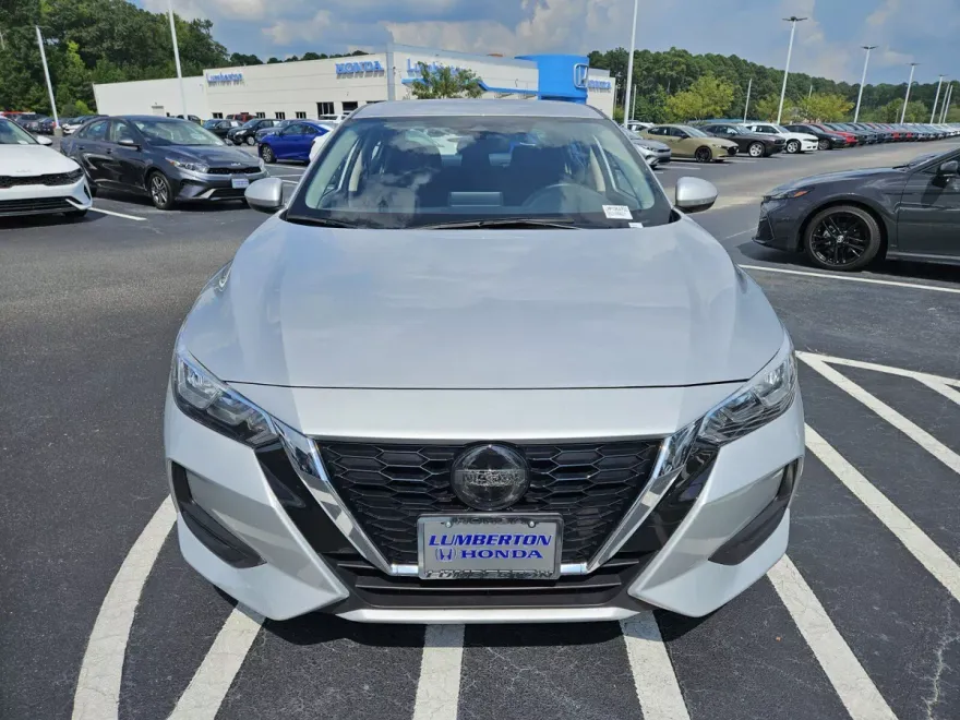 2023 Nissan Sentra SV photo 1