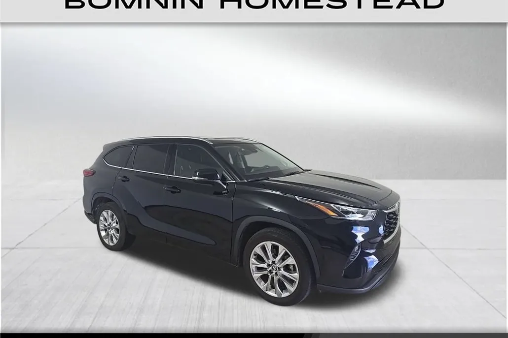 2023 Toyota Highlander Limited photo 1