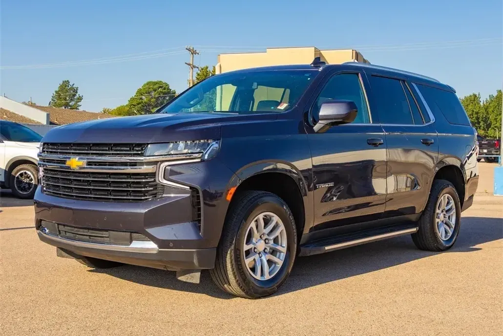 2023 Chevrolet Tahoe LT photo 1