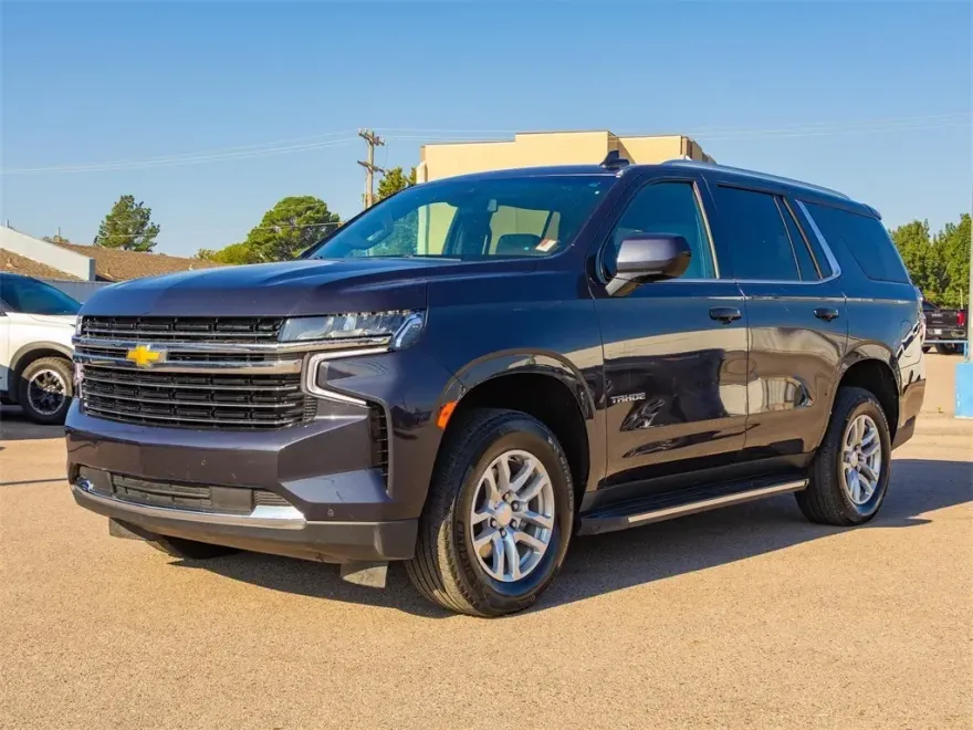 2023 Chevrolet Tahoe LT photo 1