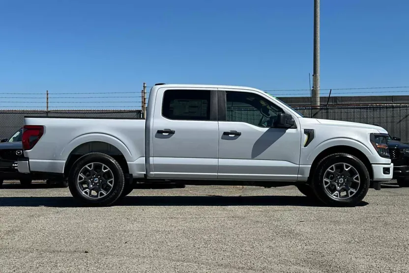 2025 Ford F-150 STX photo 1