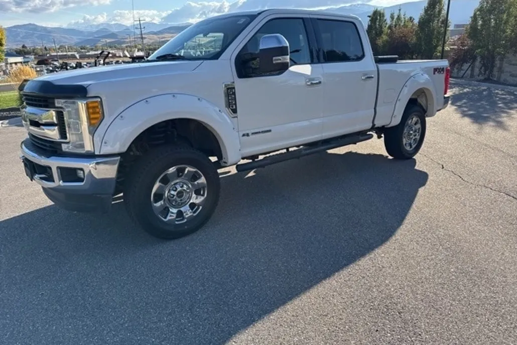 2017 Ford F-250 XLT photo 1