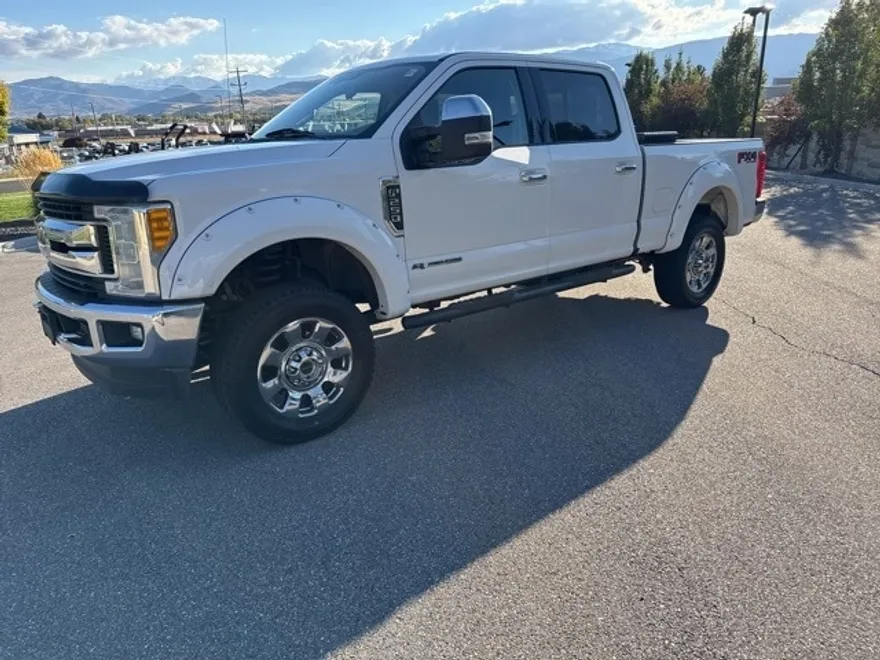 2017 Ford F-250 XLT photo 1