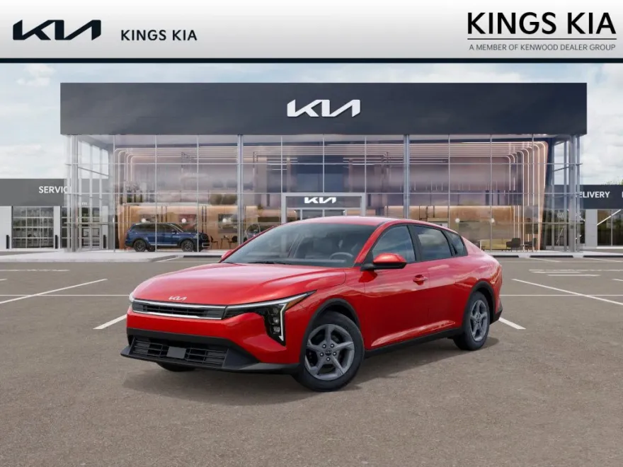 2025 Kia K4 LXS photo 1