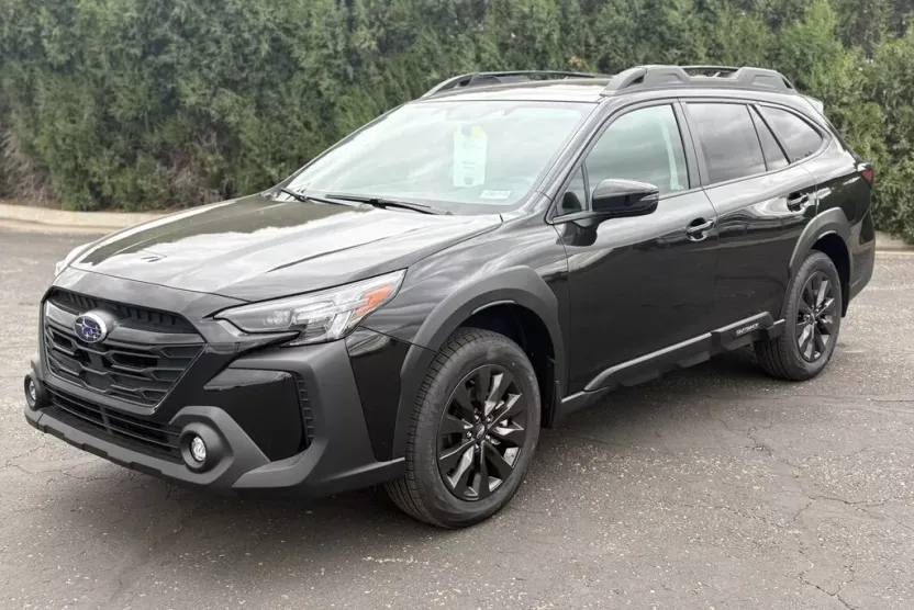 2025 Subaru Outback Onyx Edition photo 1