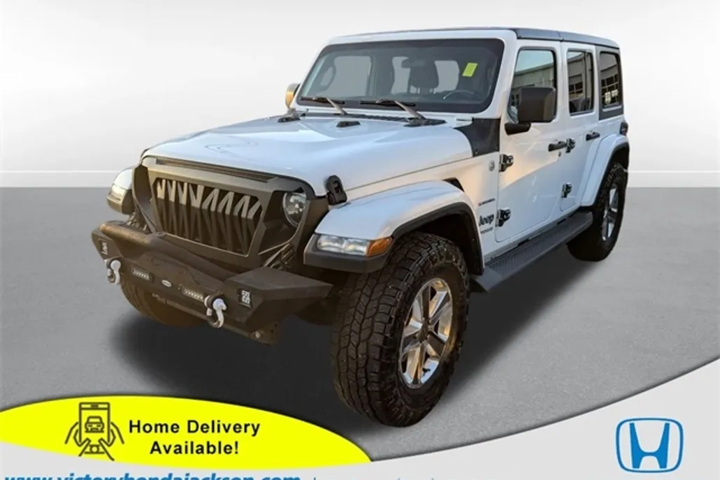 2020 Jeep Wrangler Unlimited Sahara photo 1