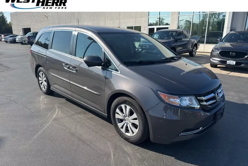 2015 Honda Odyssey EX photo 1