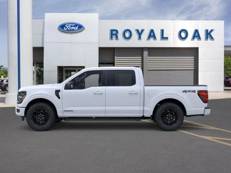 2025 Ford F-150 XLT photo 1