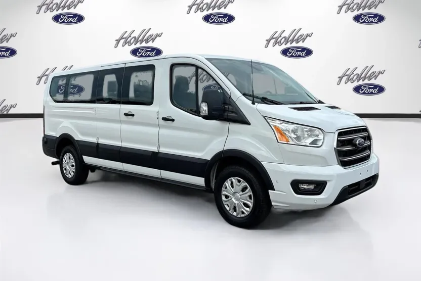 2020 Ford Transit Passenger XLT photo 1