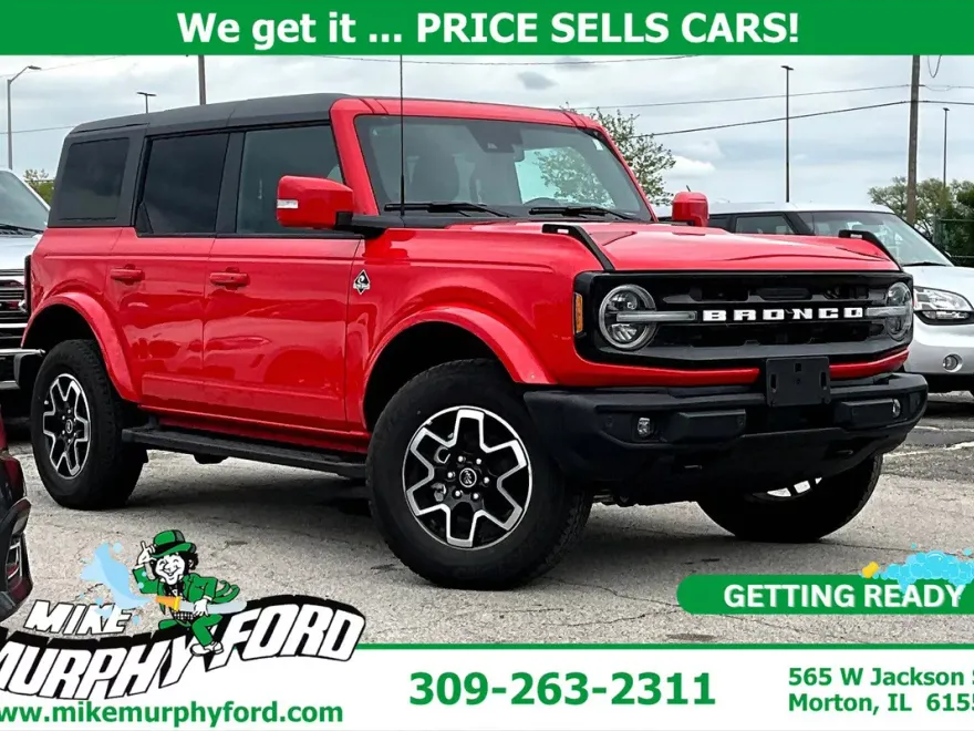2024 Ford Bronco Outer Banks photo 1
