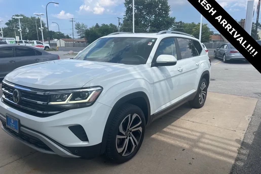 2022 Volkswagen Atlas SEL photo 1