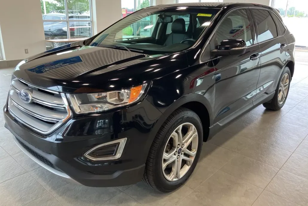2018 Ford Edge Titanium photo 1