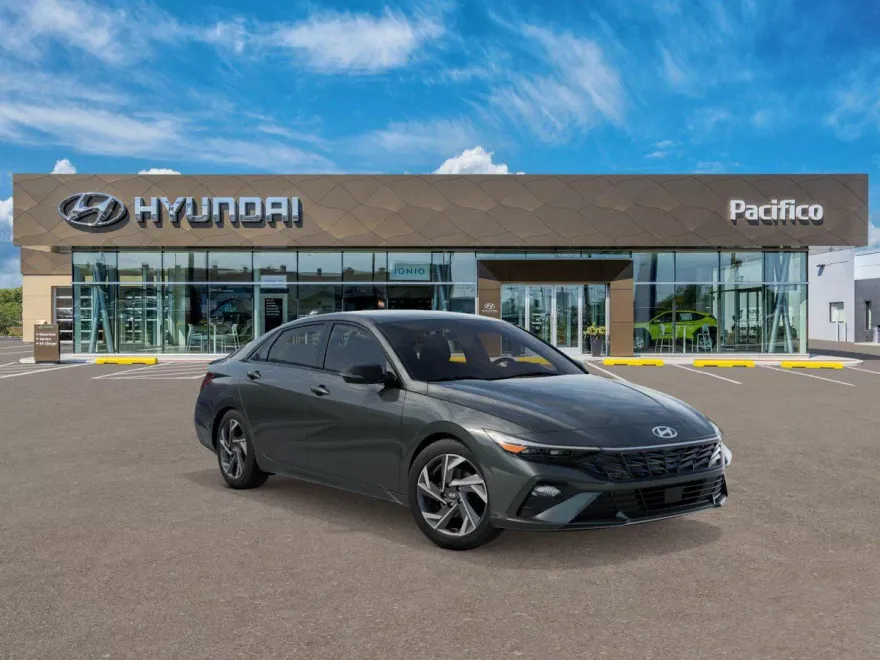 2025 Hyundai Elantra SEL Sport photo 1