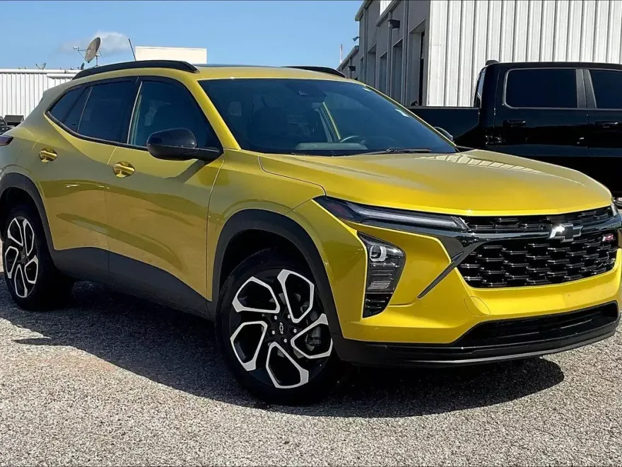 2025 Chevrolet Trax photo 1
