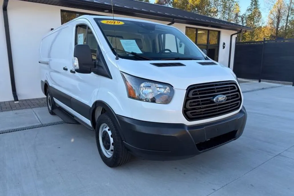2020 Ford Transit photo 1