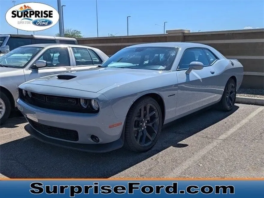 2022 Dodge Challenger R/T photo 1