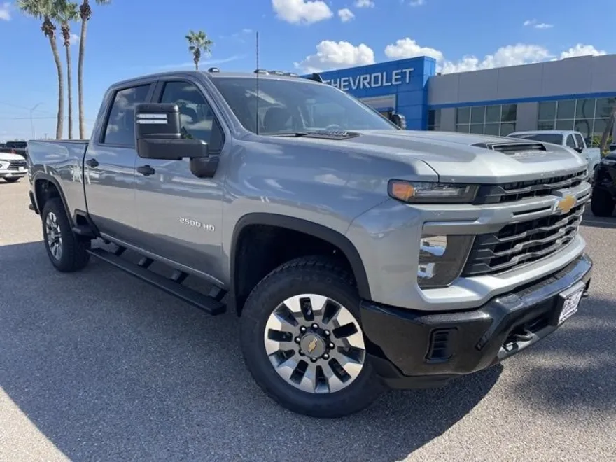 2026 Chevrolet Silverado 2500HD Custom photo 1