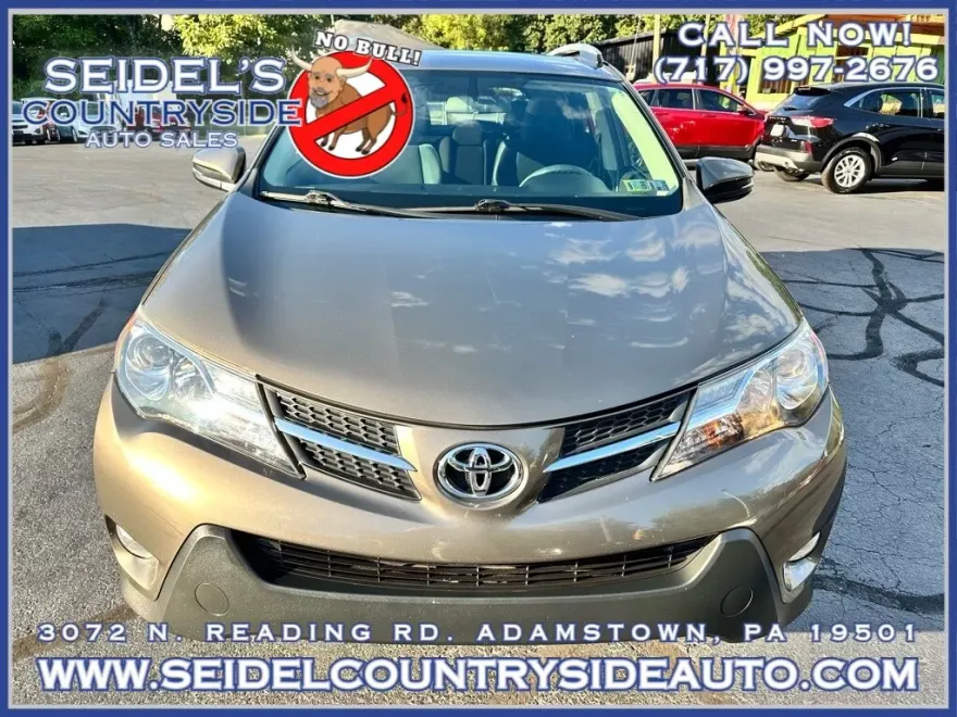 2015 Toyota RAV4 XLE photo 1