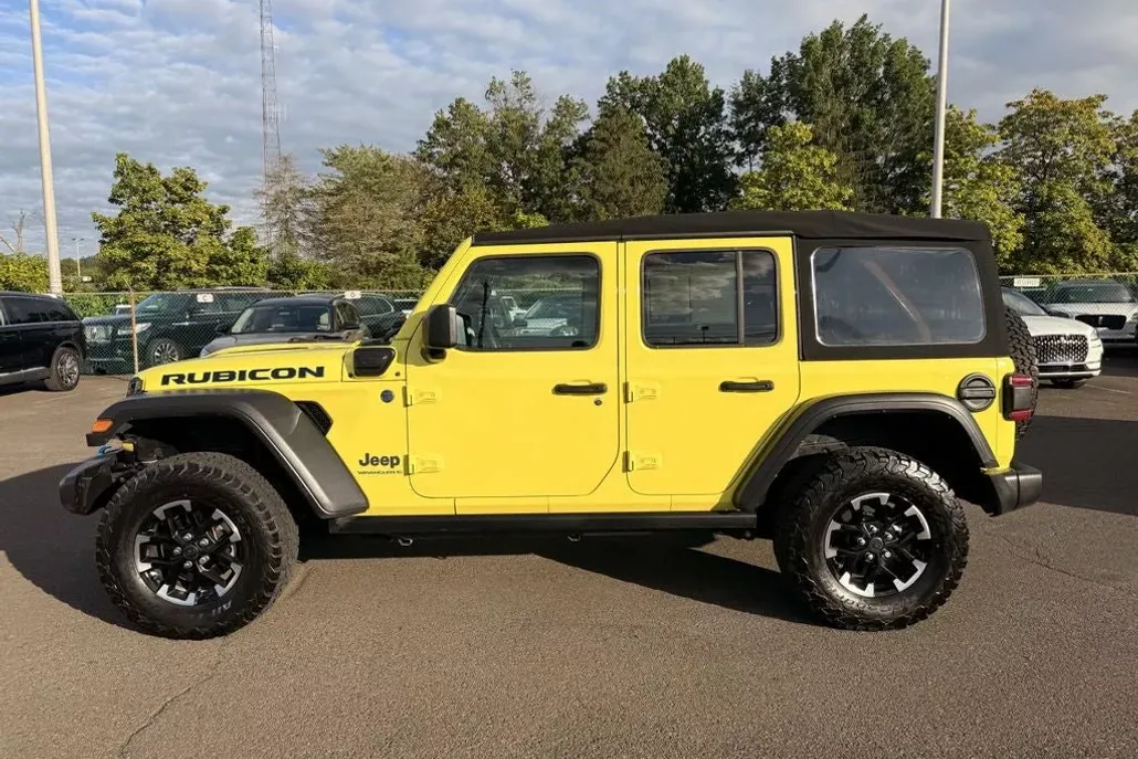 2024 Jeep Wrangler 4xe Rubicon W photo 1