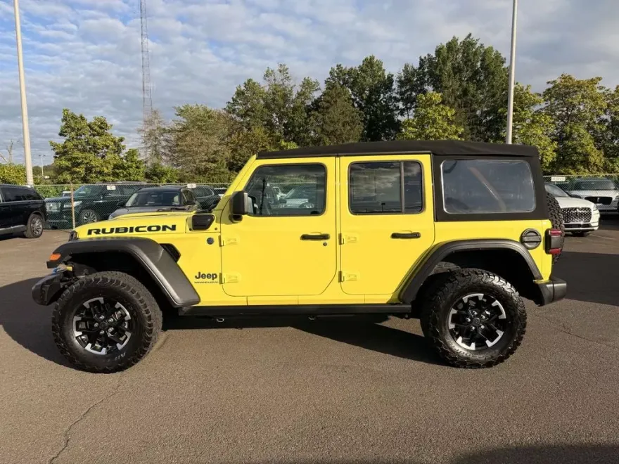 2024 Jeep Wrangler 4xe Rubicon W photo 1