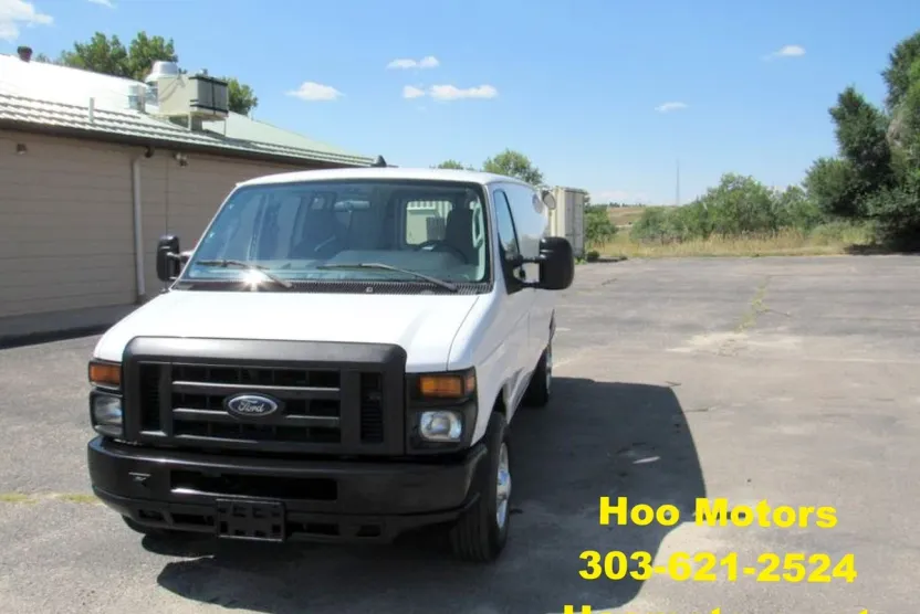 2011 Ford E-250 photo 1