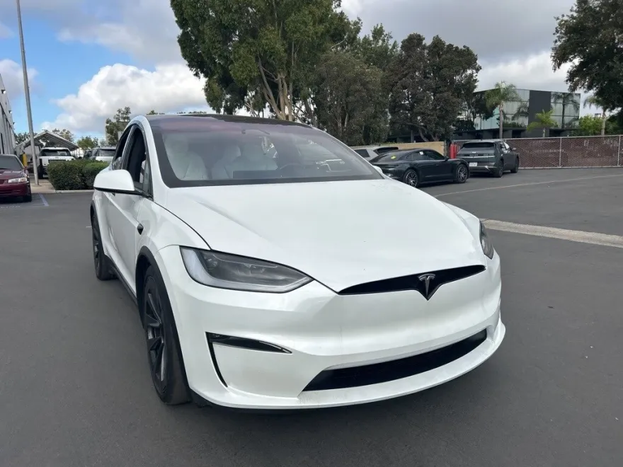 2023 Tesla Model X Plaid photo 1