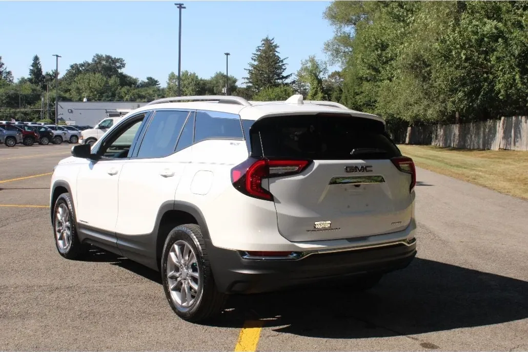 2022 Gmc Terrain SLT photo 1