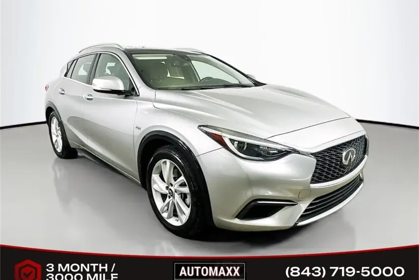 2019 Infiniti QX30 Luxe photo 1