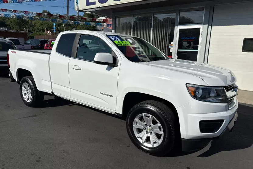 2020 Chevrolet Colorado LT photo 1
