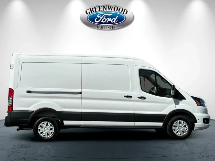 2025 Ford Transit photo 1