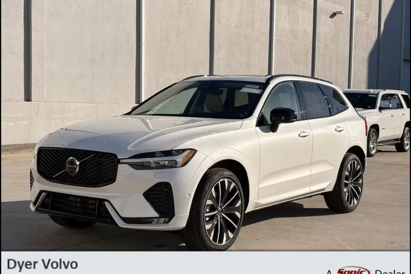 2026 Volvo XC60 B5 photo 1