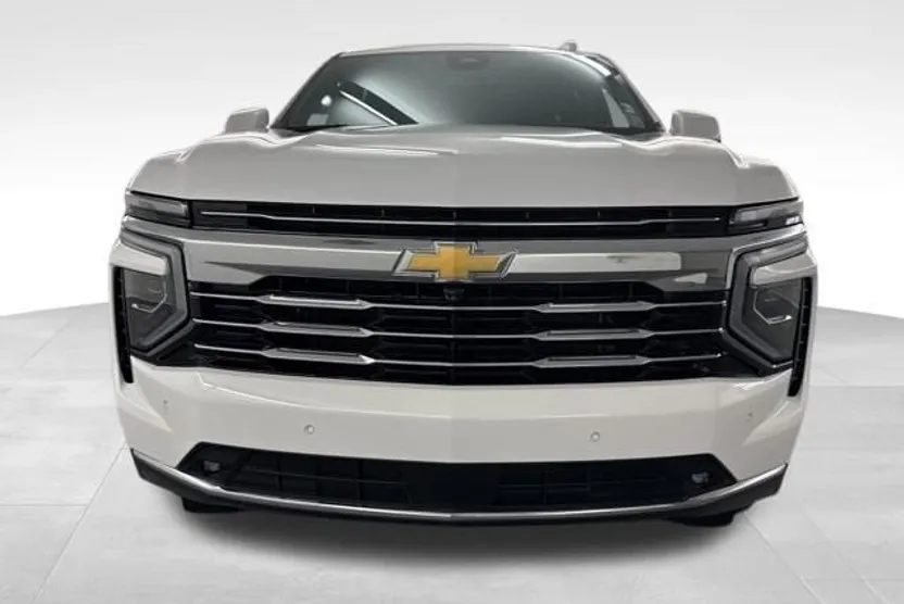 2025 Chevrolet Tahoe LT photo 1