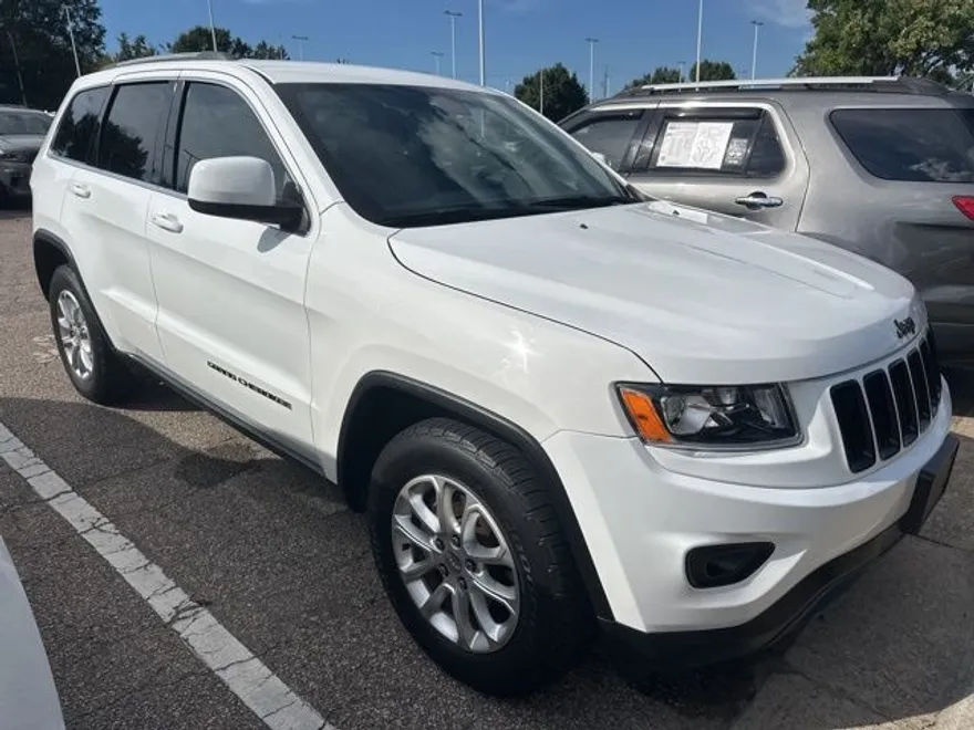 2016 Jeep Grand Cherokee Laredo photo 1