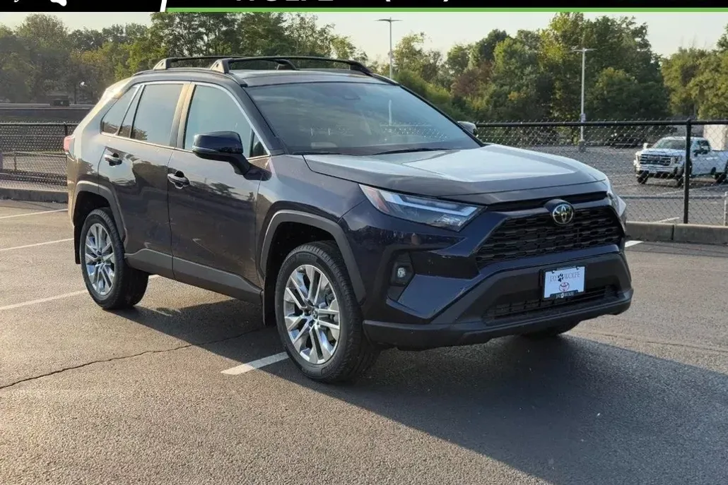 2025 Toyota RAV4 XLE Premium photo 1