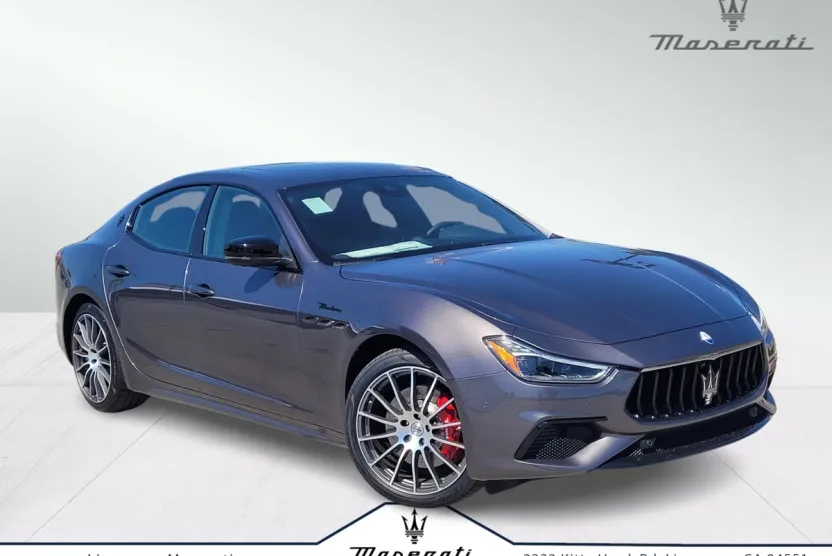2024 Maserati Ghibli Modena Q4 photo 1