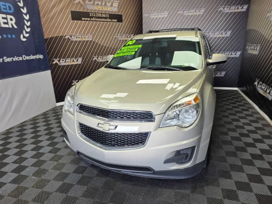 2010 Chevrolet Equinox LT photo 1
