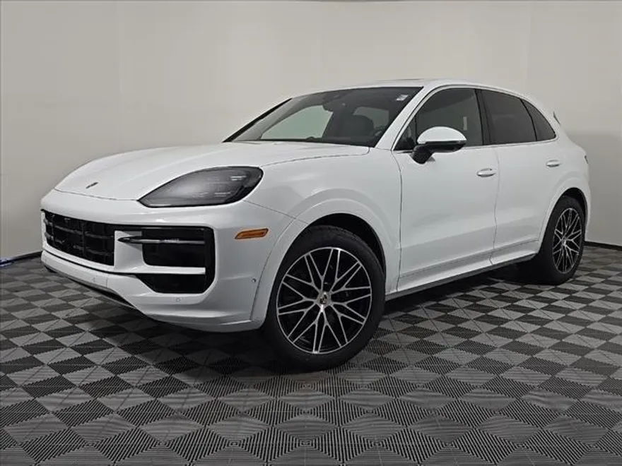 2025 Porsche Cayenne photo 1