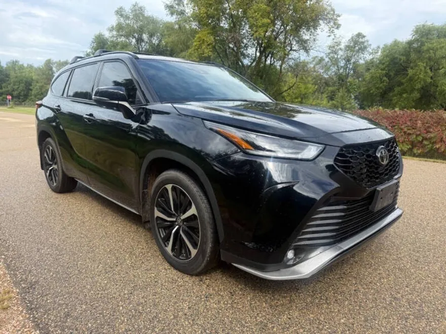 2021 Toyota Highlander XSE photo 1
