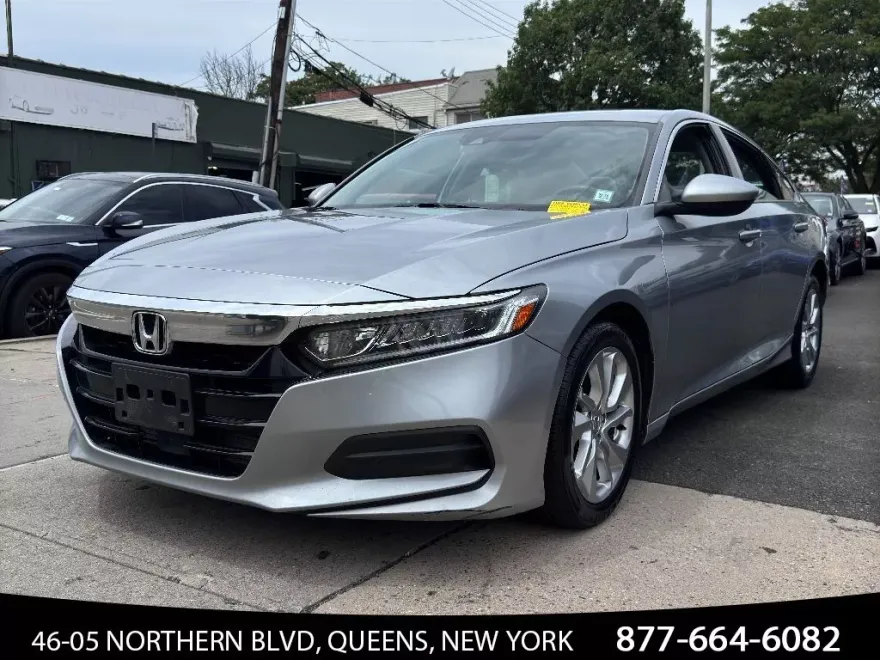 2019 Honda Accord LX 1.5T photo 1